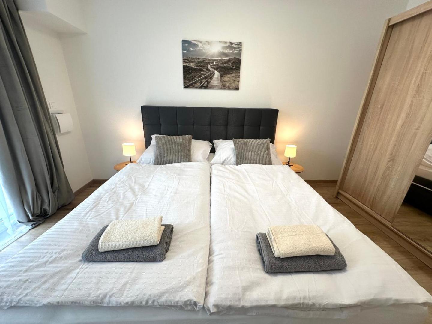2 Room Apartment, New Building, Balcony, 208 Rovinka Εξωτερικό φωτογραφία