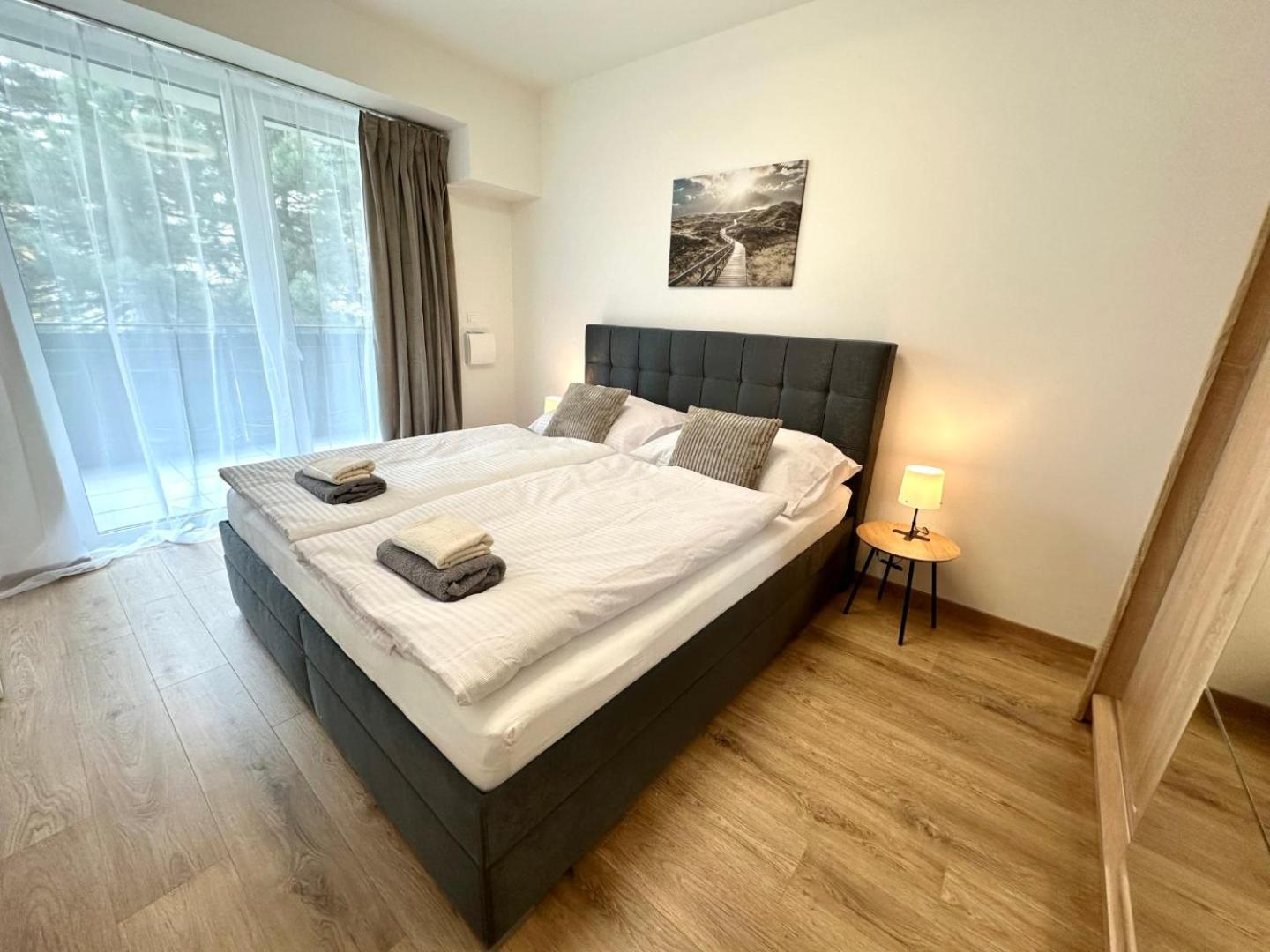 2 Room Apartment, New Building, Balcony, 208 Rovinka Εξωτερικό φωτογραφία